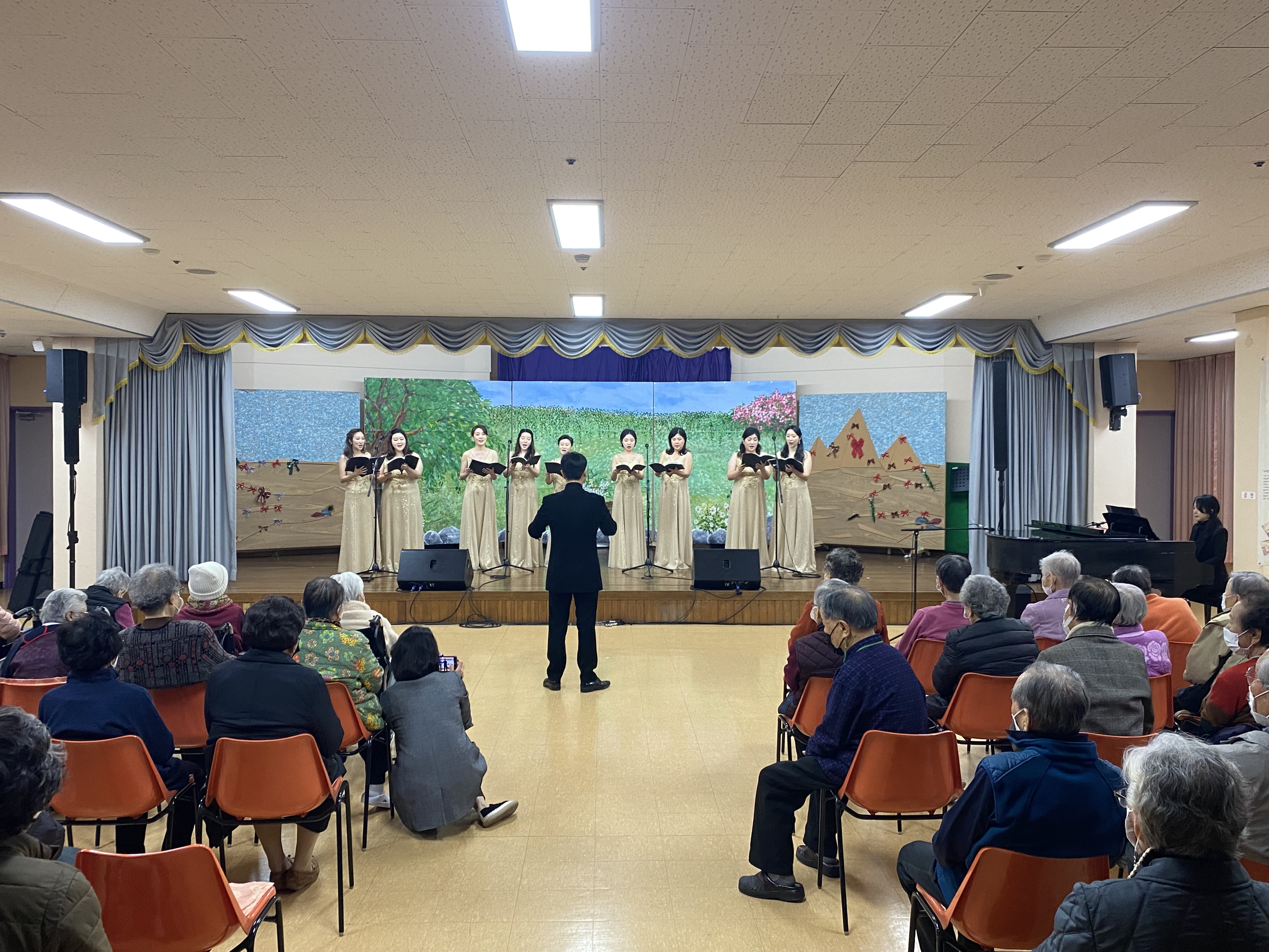 20240205 찾아가는 예술무대 – 평화의 모후원-2.jpg