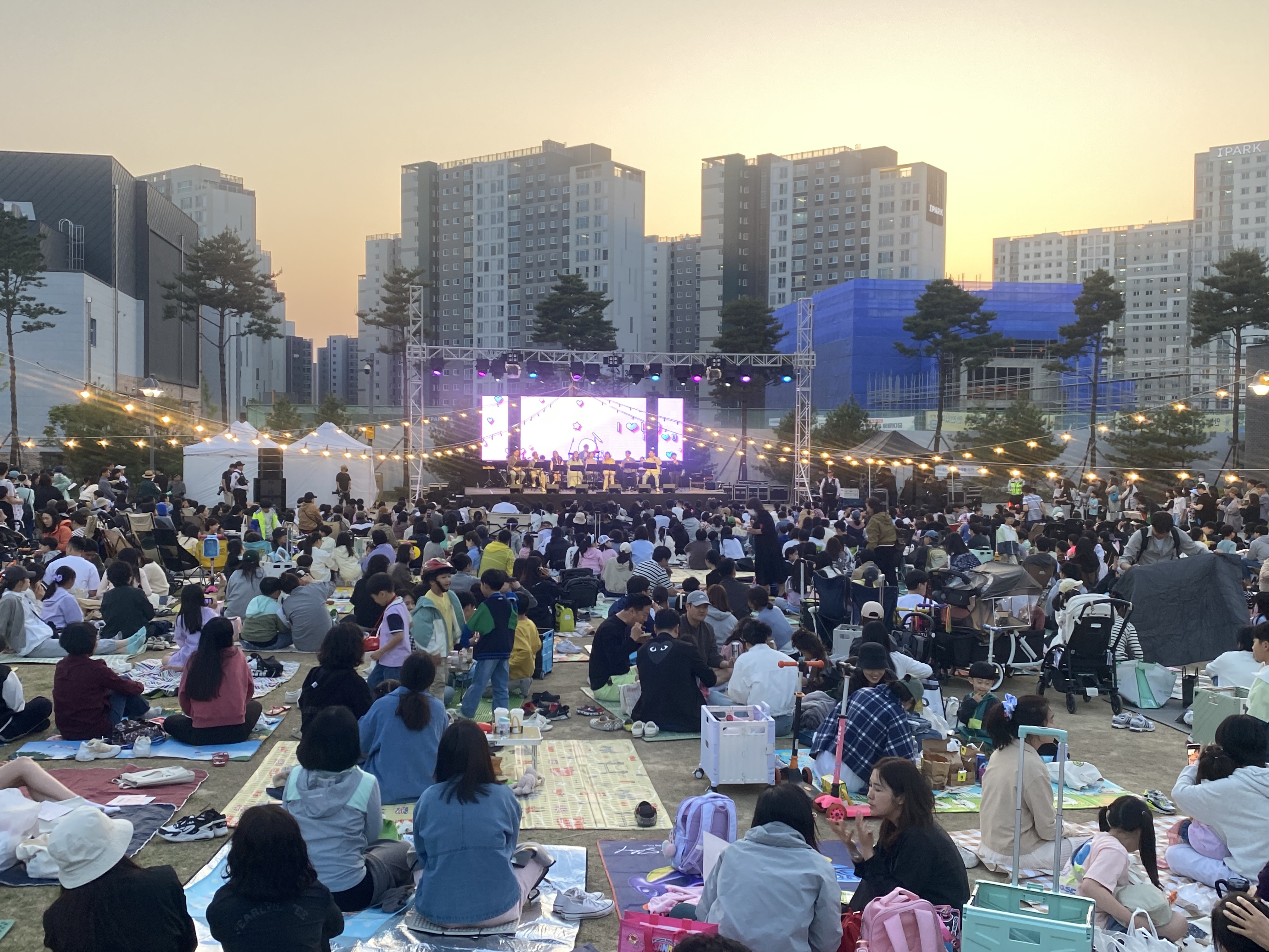 20240503 공원버스킹-1.jpg