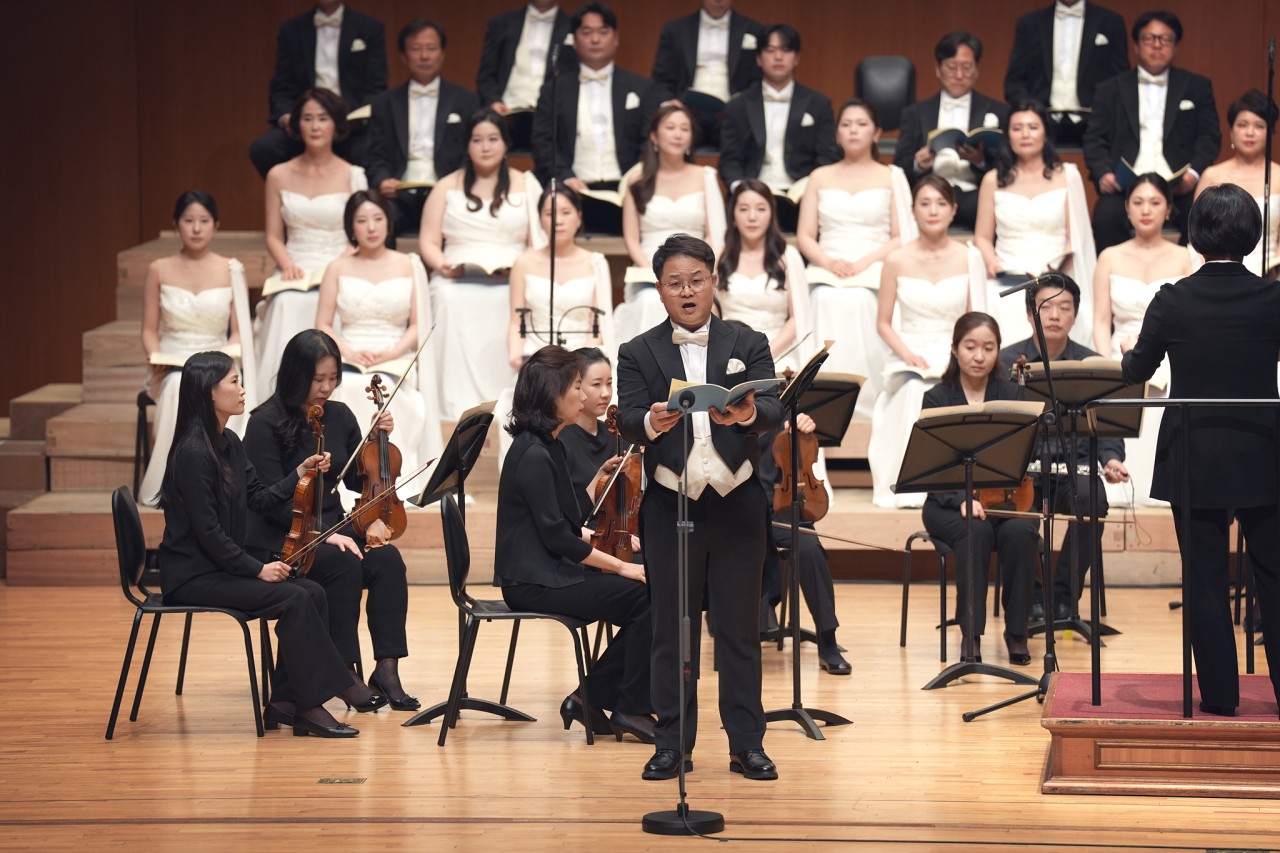 20240403 수원시립합창단 제189회 정기연주회_제6대 김보미 예술감독 취임연주회-3.jpg